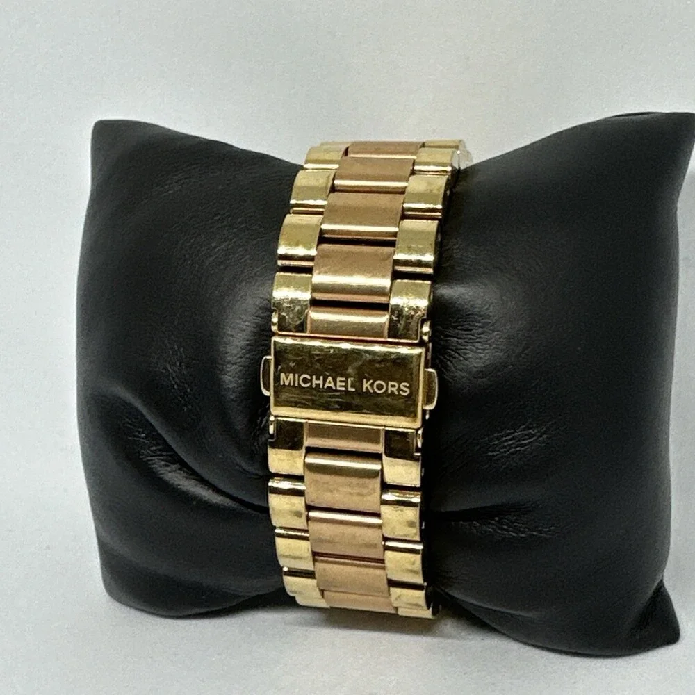 Michael Kors Bradshaw MK6359 Womens Two-Tone Stainless Steel Analog Watch HME621